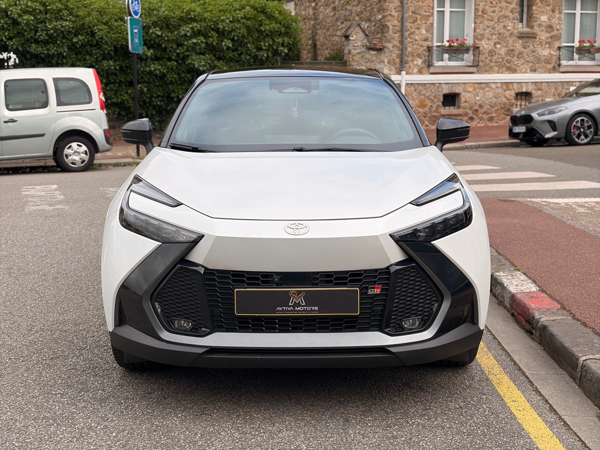 Toyota C HR II 2.0 VVT-i 16V 223 PHEV CVT 153 cv Boîte auto