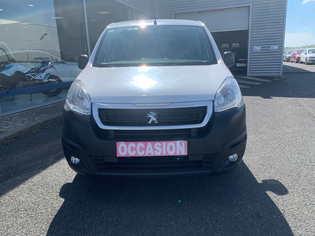 Peugeot Partner 90 chevaux | Régulateur de vitesse | Apple car play | GPS | Climatisation | 3 Places