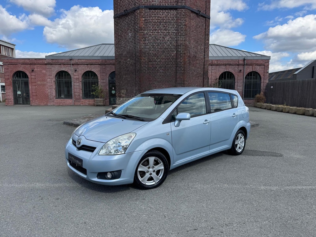 Toyota Corolla Verso 7 places- Facelift- 2.2 D4-D 136cv