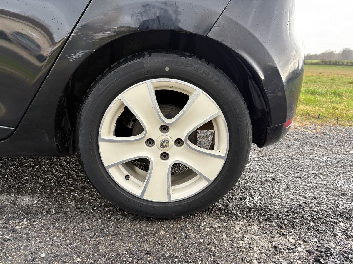 RENAULT Clio iv - 5cv - CHAINE DISTRIBUTION