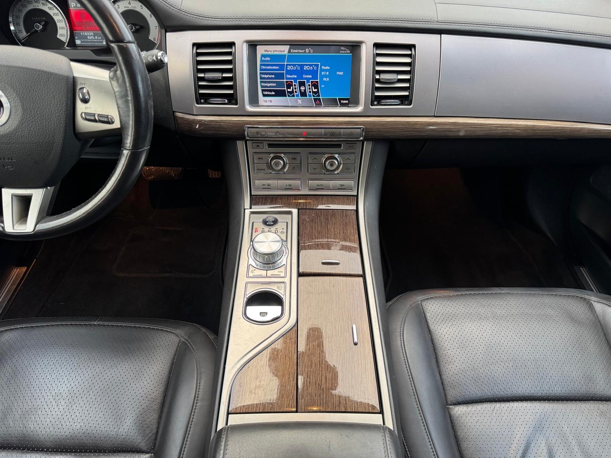 Jaguar XF 3.0 V6 Premium Luxury - Révisé - Garantie