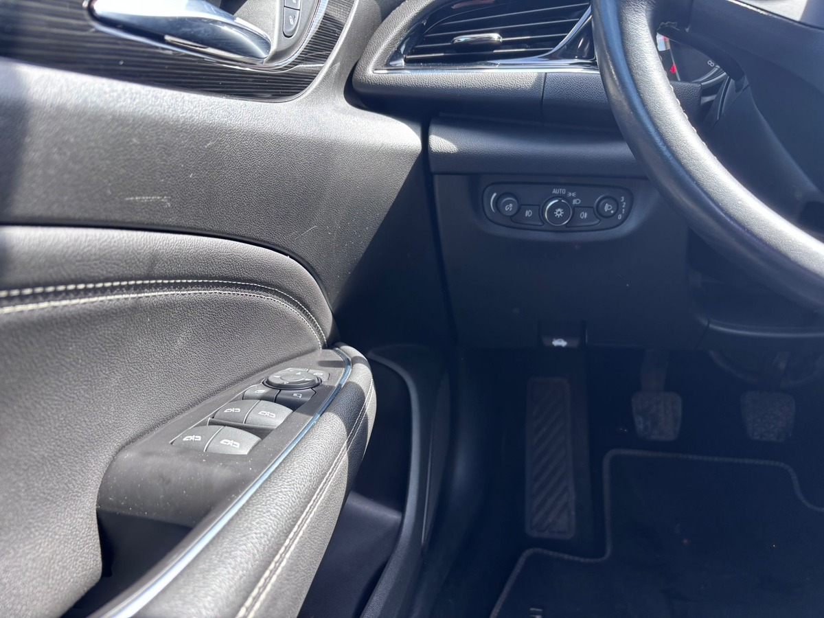 Opel Insigna Grand Sport 1.5 TURBO 165 INNOVATION - APPLE CARPLAY