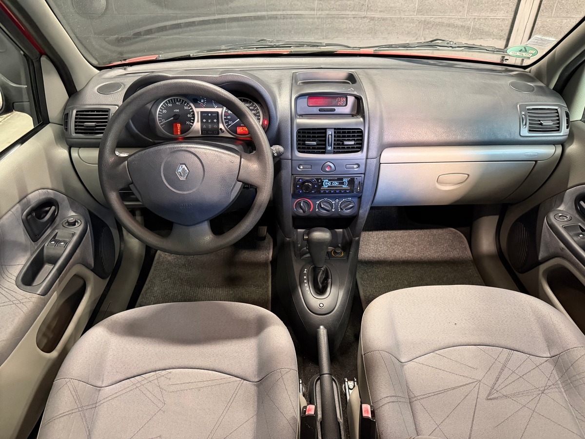 RENAULT Clio 2 1.4 Boite Automatique / Toit Ouvrant