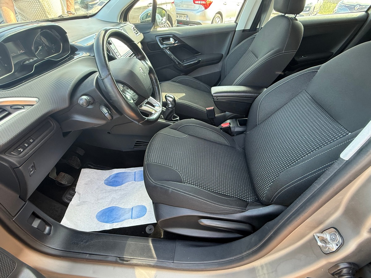 Peugeot 208 1.6 BLUEHDI 100 CH