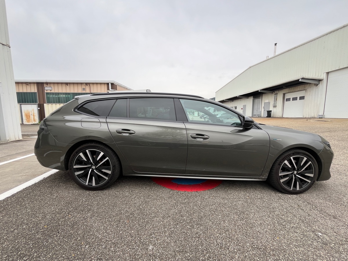Peugeot 508 SW HYBRID 225ch GT e-EAT8, Suivi complet Peugeot, Sièges Alcantara, Audio FOCAL