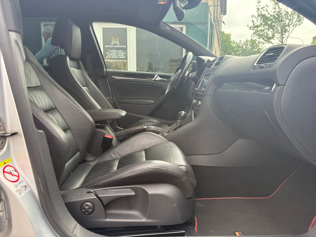 Volkswagen Golf GTI 6 phase 1 - 210 cv - DSG 7