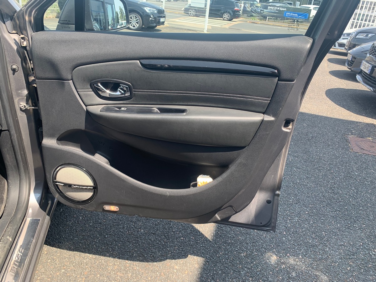 RENAULT Grand Scenic 130 chevaux | BOSE | 7 Places | Caméra de recul | Régulateur de vitesse | GPS