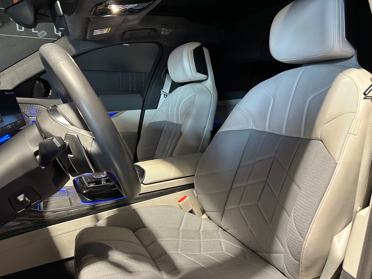 Bmw Série 7 750 xe  **** Full Options **** Tva Récupérable