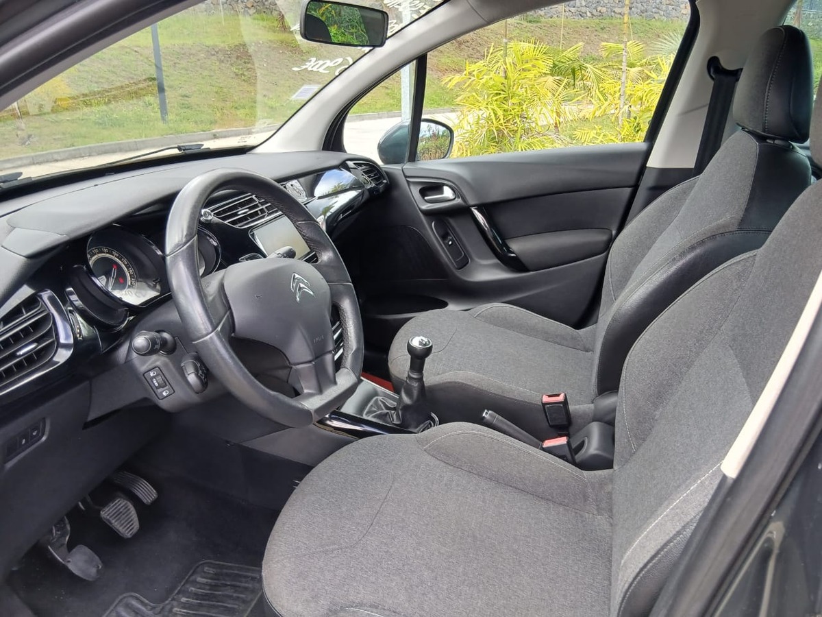 Citroën C3 II (2) 1.2  THP 110 - Essence - Boîte manuelle