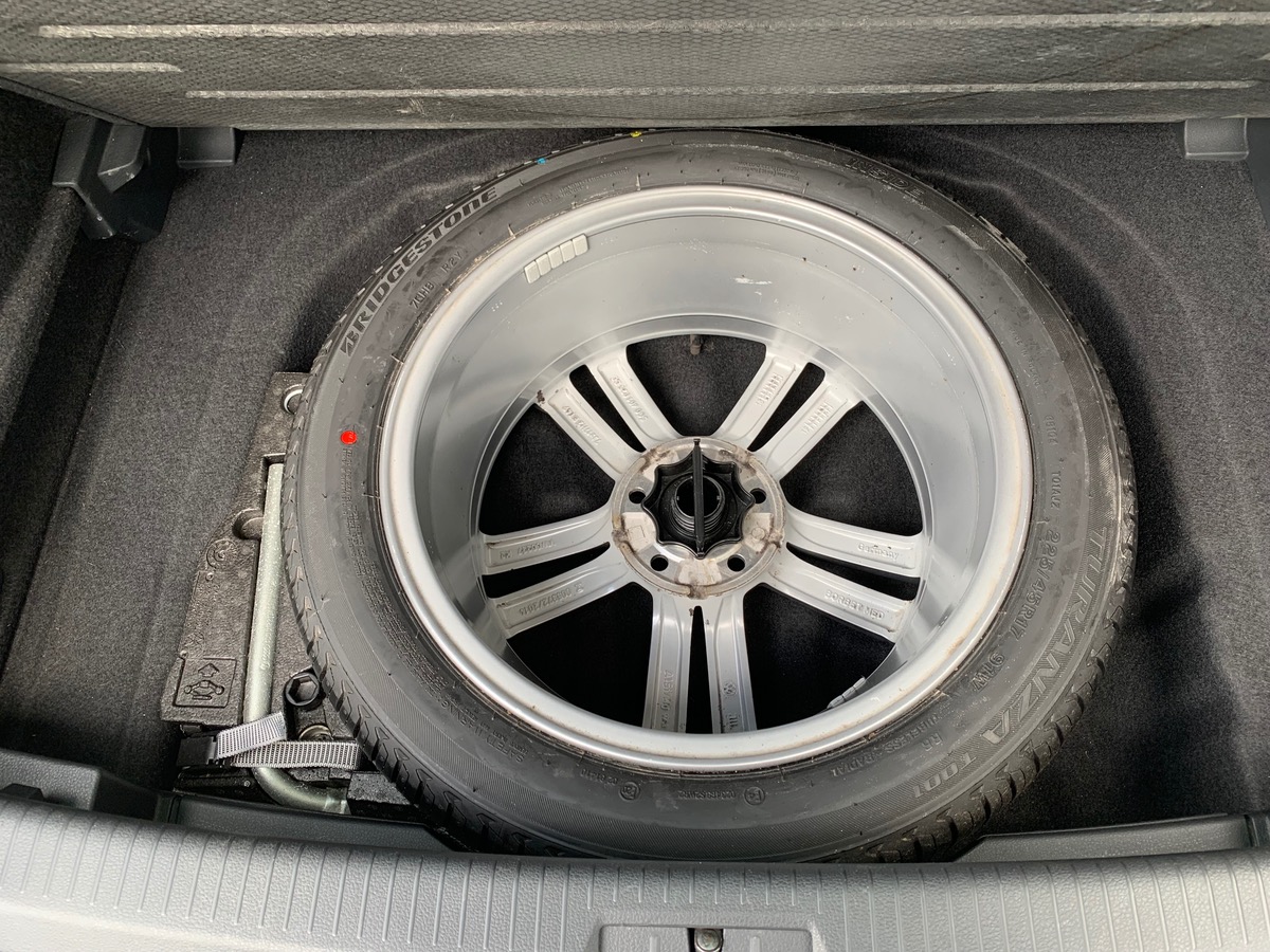 Volkswagen Golf VII 1.5 TSI 150 | Carat | Pack sport R-Line extérieur | Feux xénon | Caméra de Recul