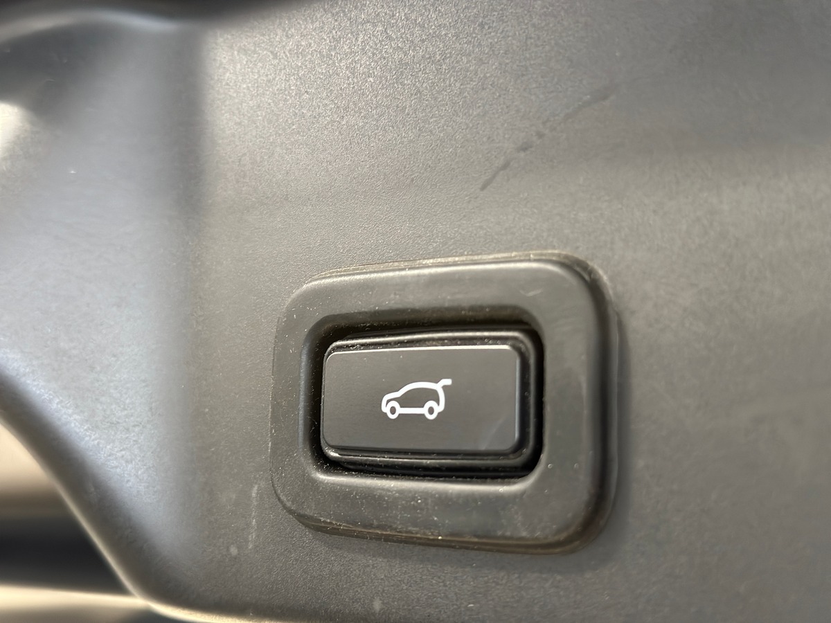Land-Rover Range Rover Evoque D 180 HSE R-DYNAMIC - OPTIONS  +++ (D180)