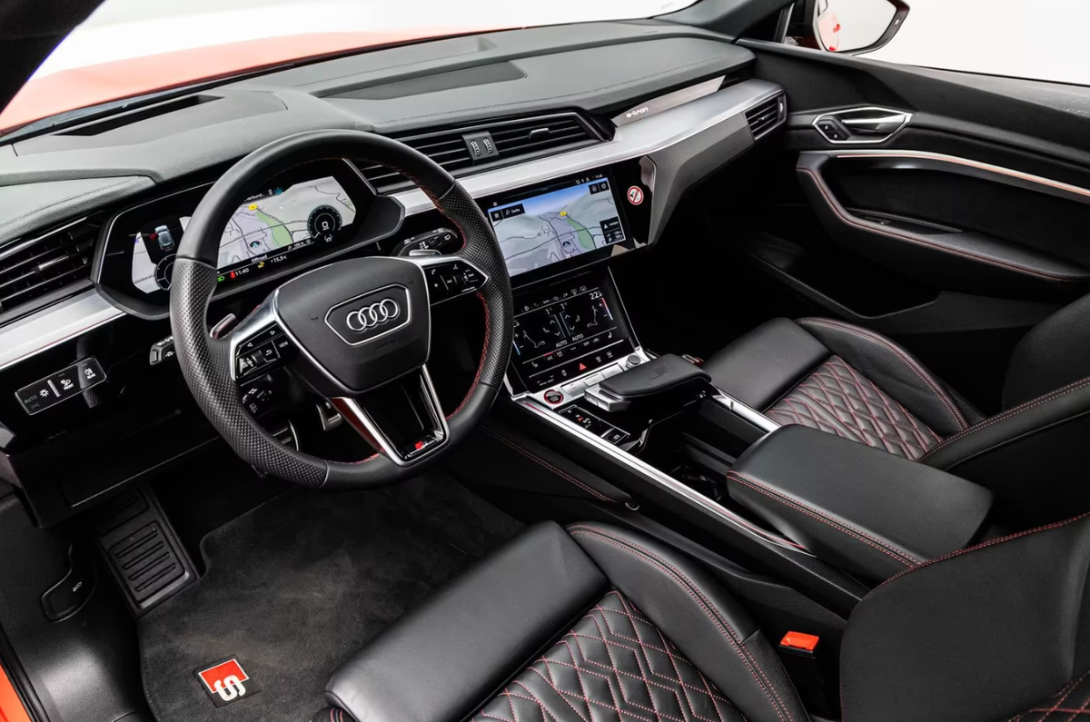 Audi SQ8 e-tron 503ch quattro/Matrix/Camera360/Rouge Soneira/Pack noir plus