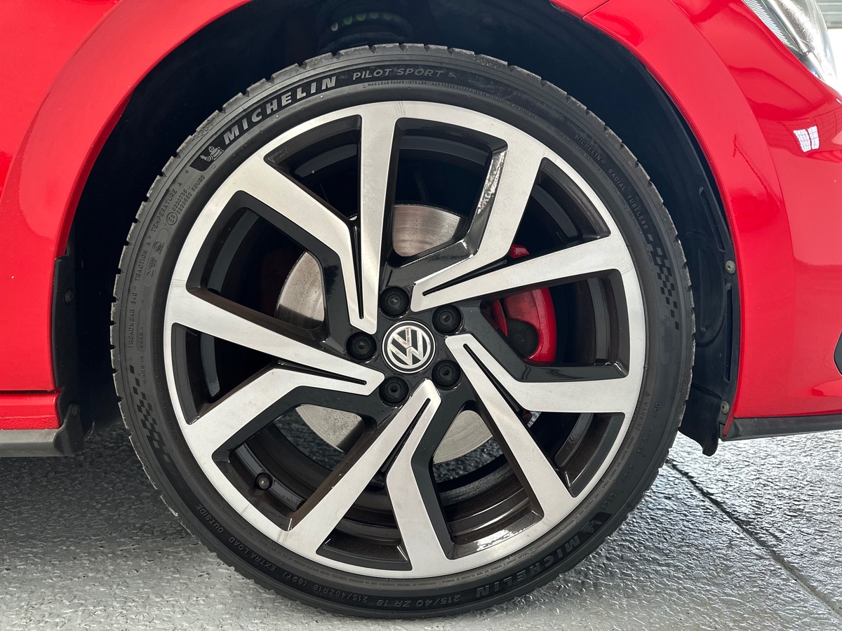 Volkswagen Polo VI GTI 2.0 TSI 200cv DSG6