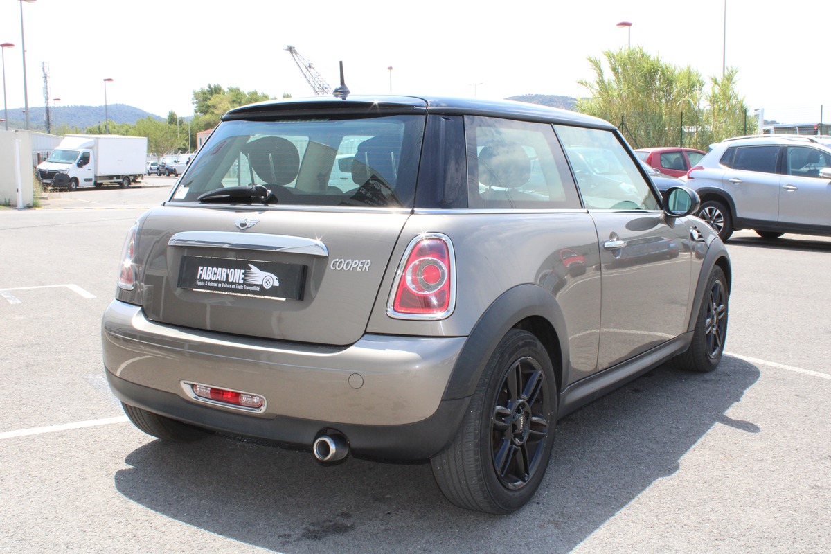 Mini Cooper D - 1.6D -  112cv - Garantie 12 Mois