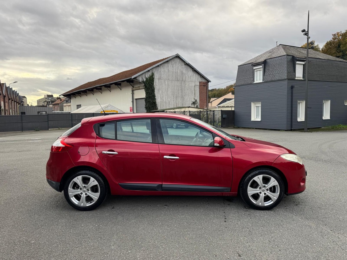 RENAULT Megane 1.5 DCI 110cv Dynamique - Garantie - première main