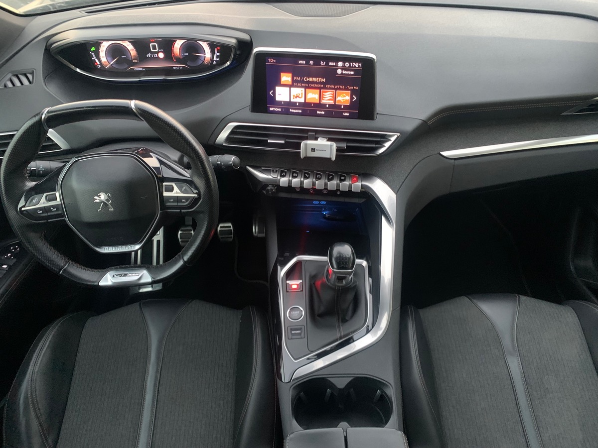 Peugeot 3008 130 | GT LINE | Mirror Screen | Pack City 1 | Full LED Technology | Phares Adaptatifs