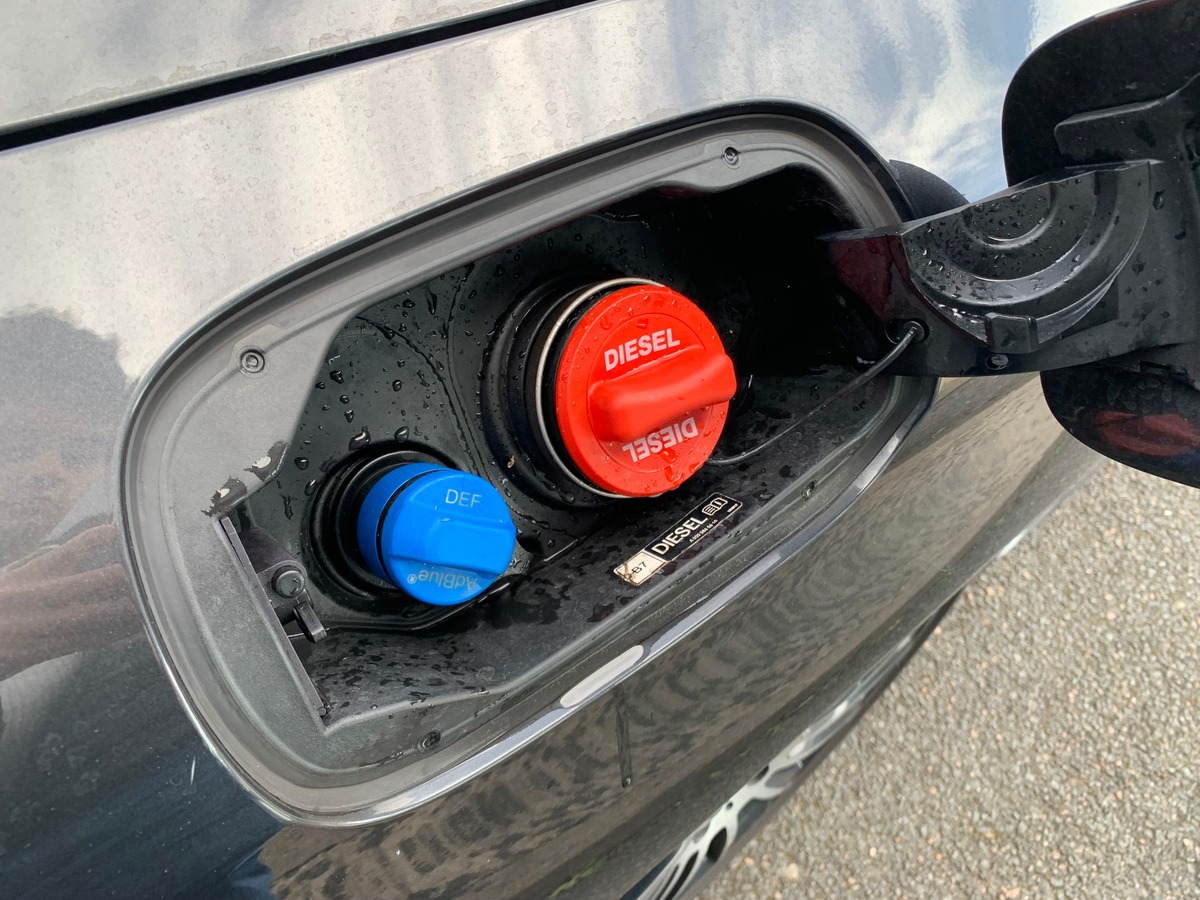 Mercedes-Benz Classe C Cabriolet 194 ch | AMG Line | Siéges électriques chauffants | Caméra de recul