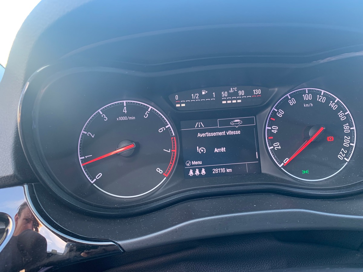 Opel Corsa 90 ch | Active | Apple car play | Régulateur de vitesse | Climatisation | Radar de recul