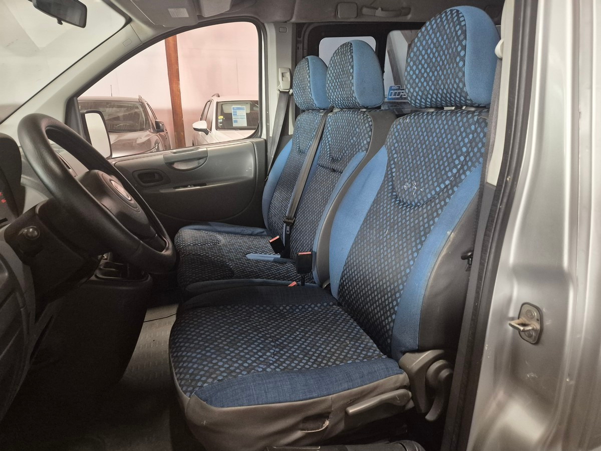 Fiat Scudo 2.0 JTD 122CV CONFORT MINI BUS 9 PLACES ( en prépa )