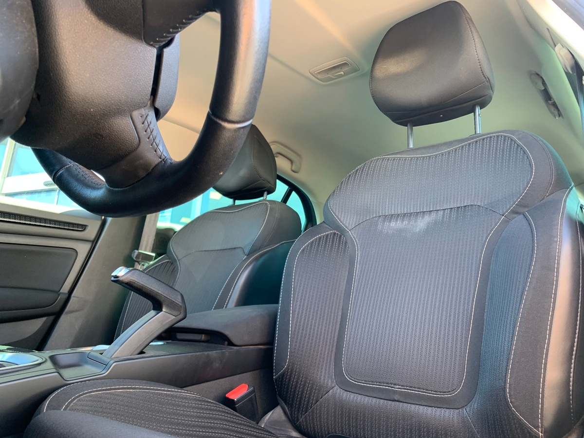 RENAULT Megane IV 110 ch | Business | Régulateur de vitesse | GPS | Boite automatique | Roue secours