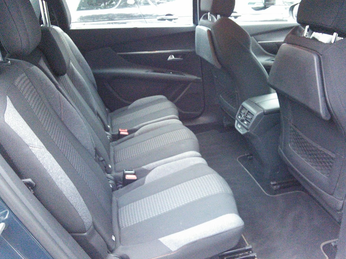 Peugeot 5008 1.5 BleuHDI EAT8 130 ACTIVE PACK 7 PLACES - Première main