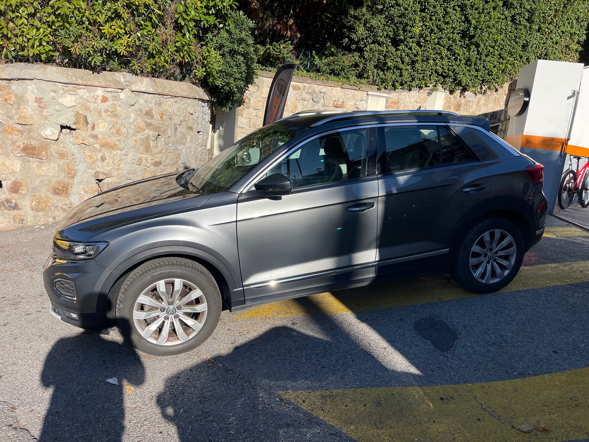 Volkswagen T-Roc 1.5 TSI 150 CV / Virtual Cockpit / Finition Carat / Grand écran/ CarPlay /DSG7