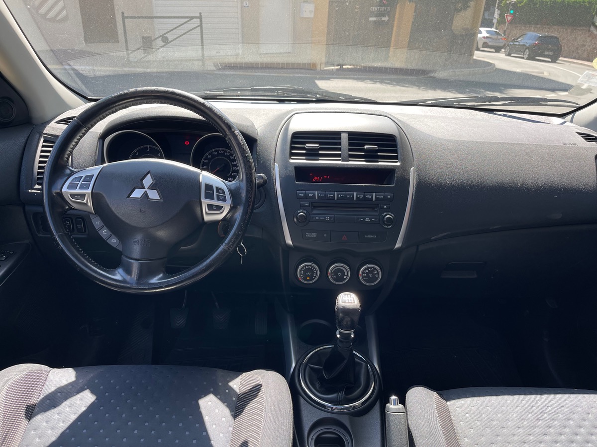 Mitsubishi ASX 1.8 DID 115 CV / 1er Main /Toit Panoramique / Clim Auto / Moteur à Chaine