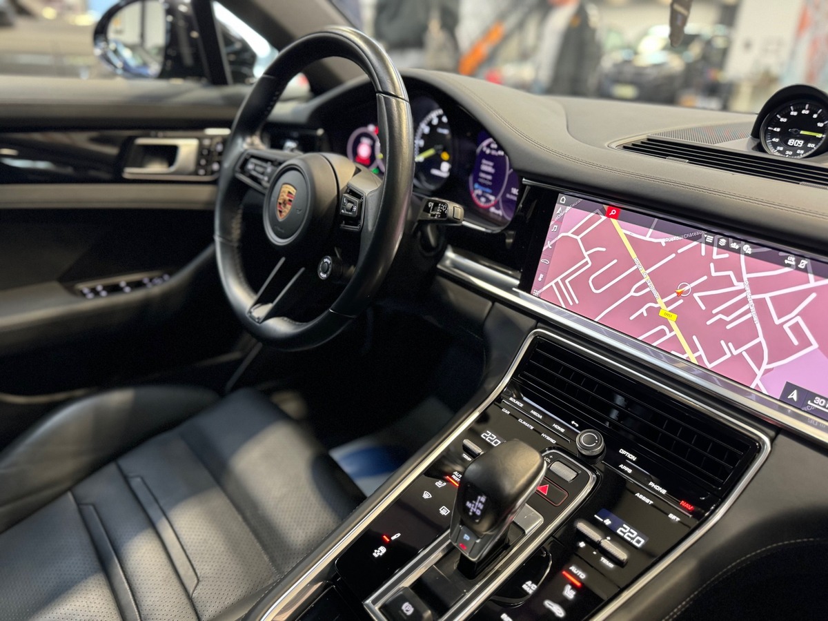 Porsche Panamera Spt Turismo 4 E-Hybrid Sport Turismo PDK  full black cp