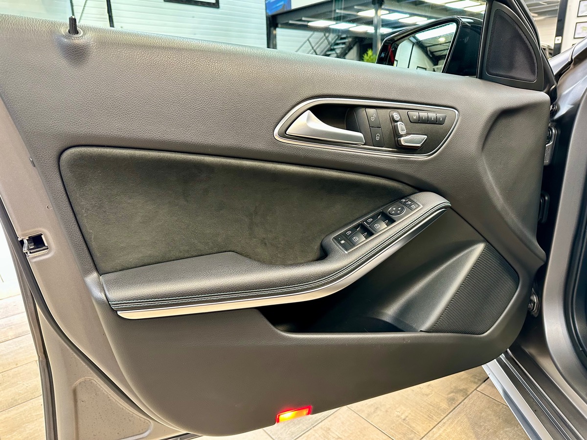 Mercedes Benz Classe A III (2) 250 218 Sport Motorsport Esition 7G-Tronic FR TO