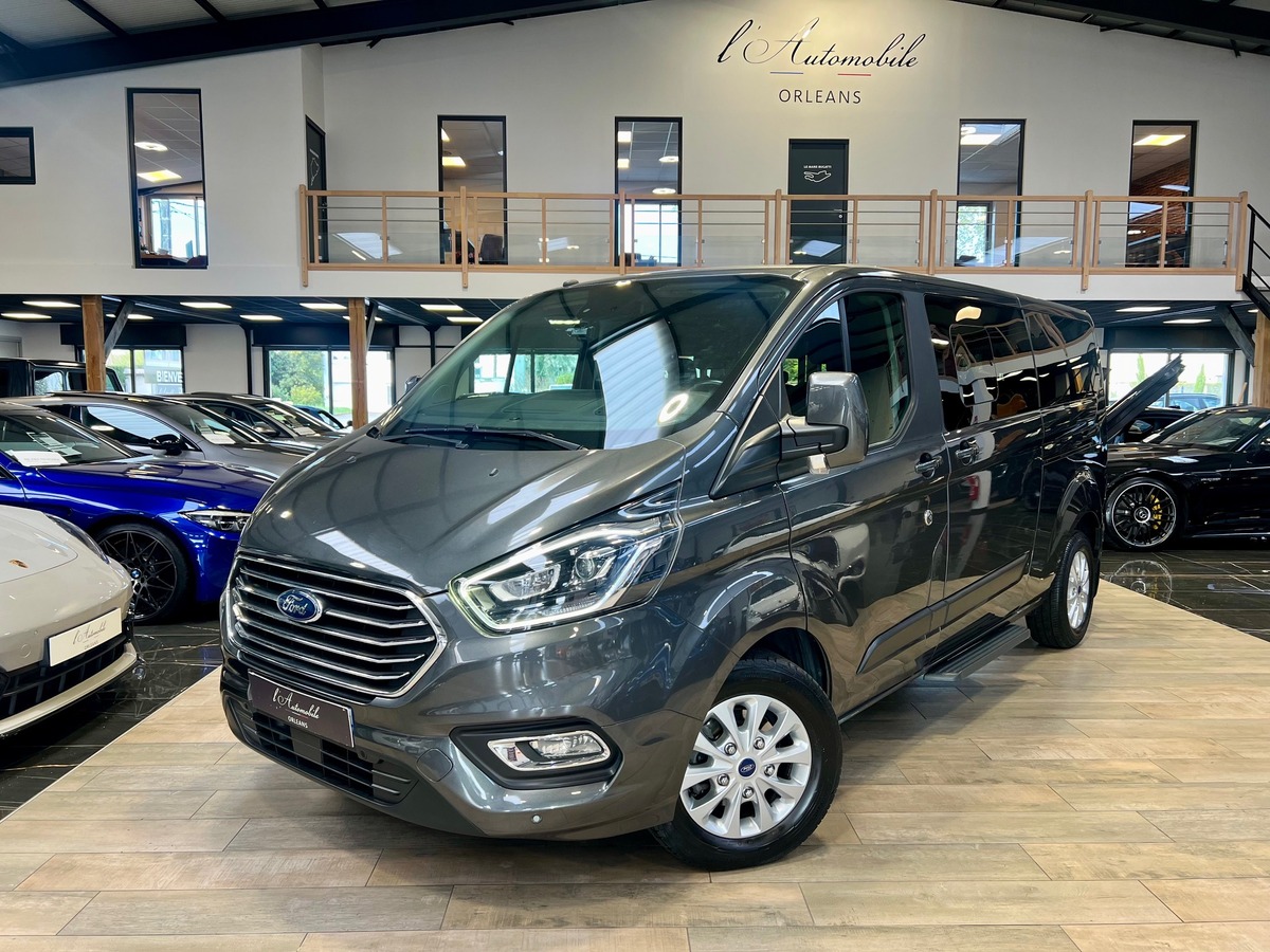Ford Tourneo Custom L2H1 2.0 TDCI ECOBLUE 170 TITANIUM 9 PLACES MINIBUS