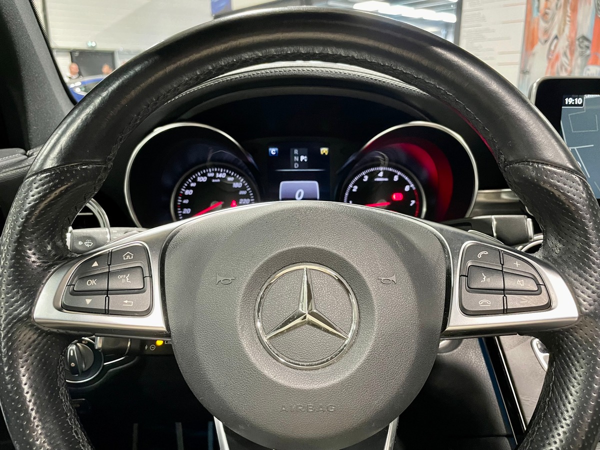 Mercedes-Benz Class GLC 300 Designo 245 4Matic BVA9 Full f