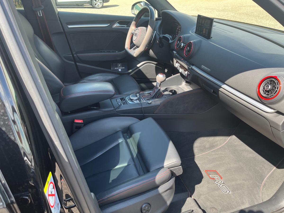 Audi RS3 SPORTBACK 2.5 TFSI 400 QUATTRO S TRONIC, Suivi complet, Toit panoramique, Matrix LED, B&O