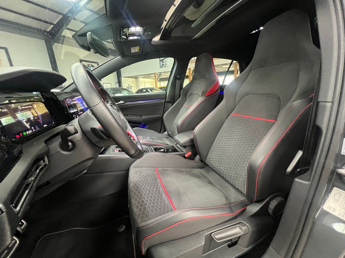 Volkswagen Golf VIII GTI CLUBSPORT 2.0 TSI 300 ch DSG7 + attelage amovible