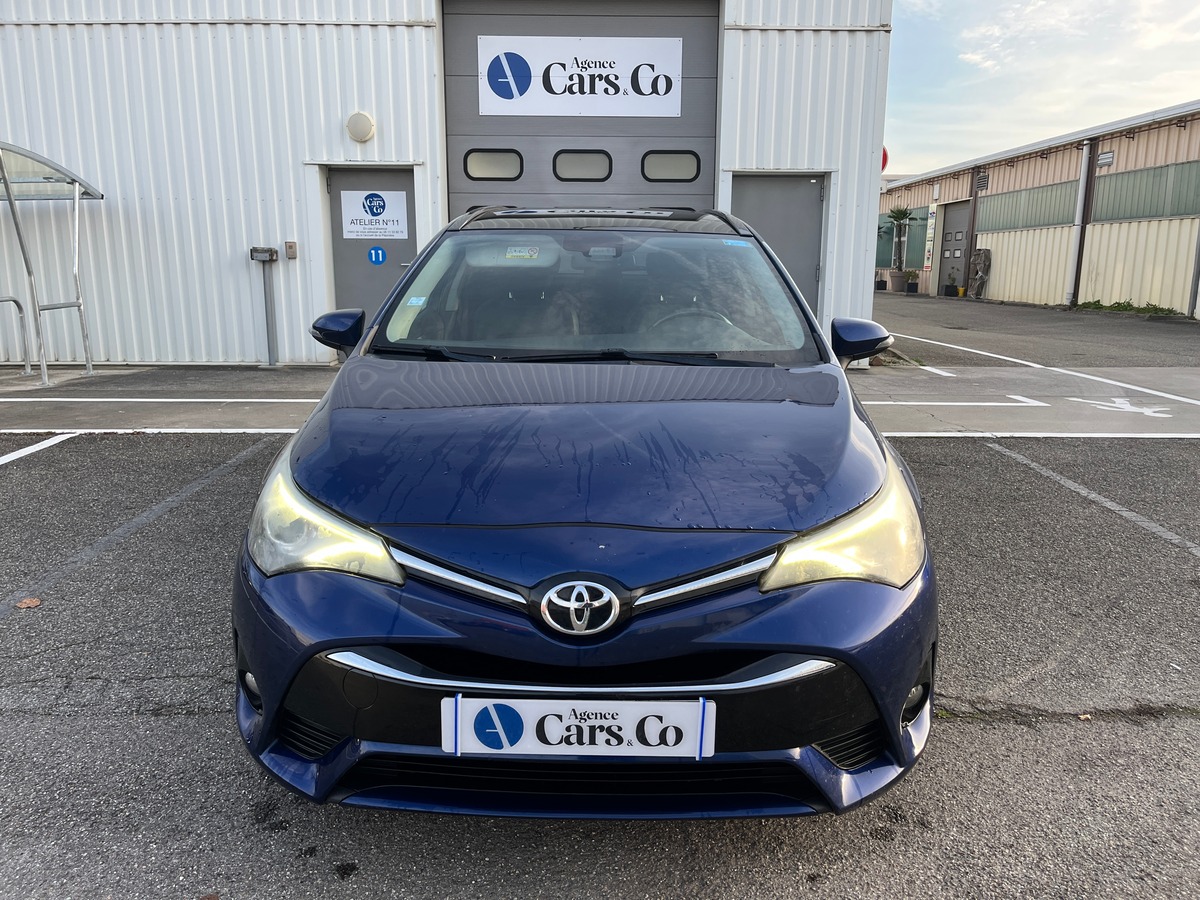 Toyota Avensis SW 2.0 D-4D 143ch, EXECUTIVE, ATTELAGE, RADAR, SIEGES CHAUFFANT, TOIT PANORAMIQUE