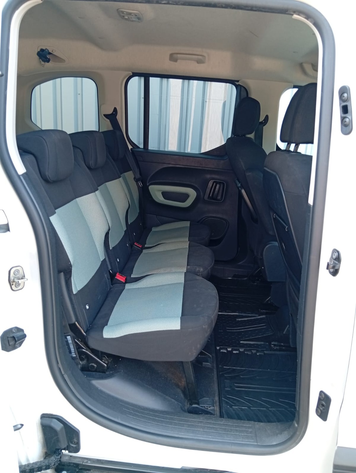 Citroën Berlingo M BlueHDi 100ch S&S Feel Pack " Première Main " et "Suivi Citroën"