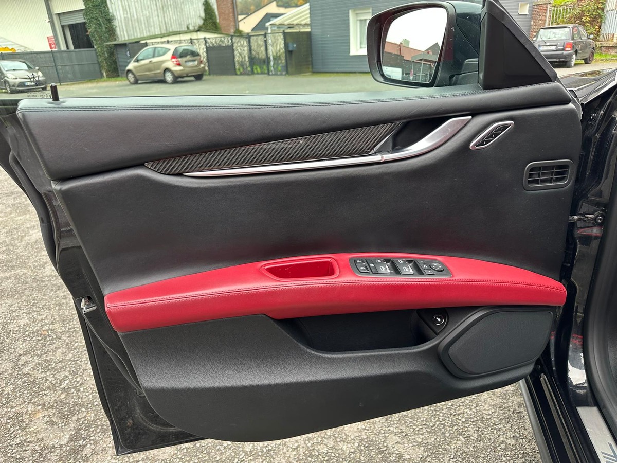 Maserati Ghibli 3.0 V6 diesel 275CV