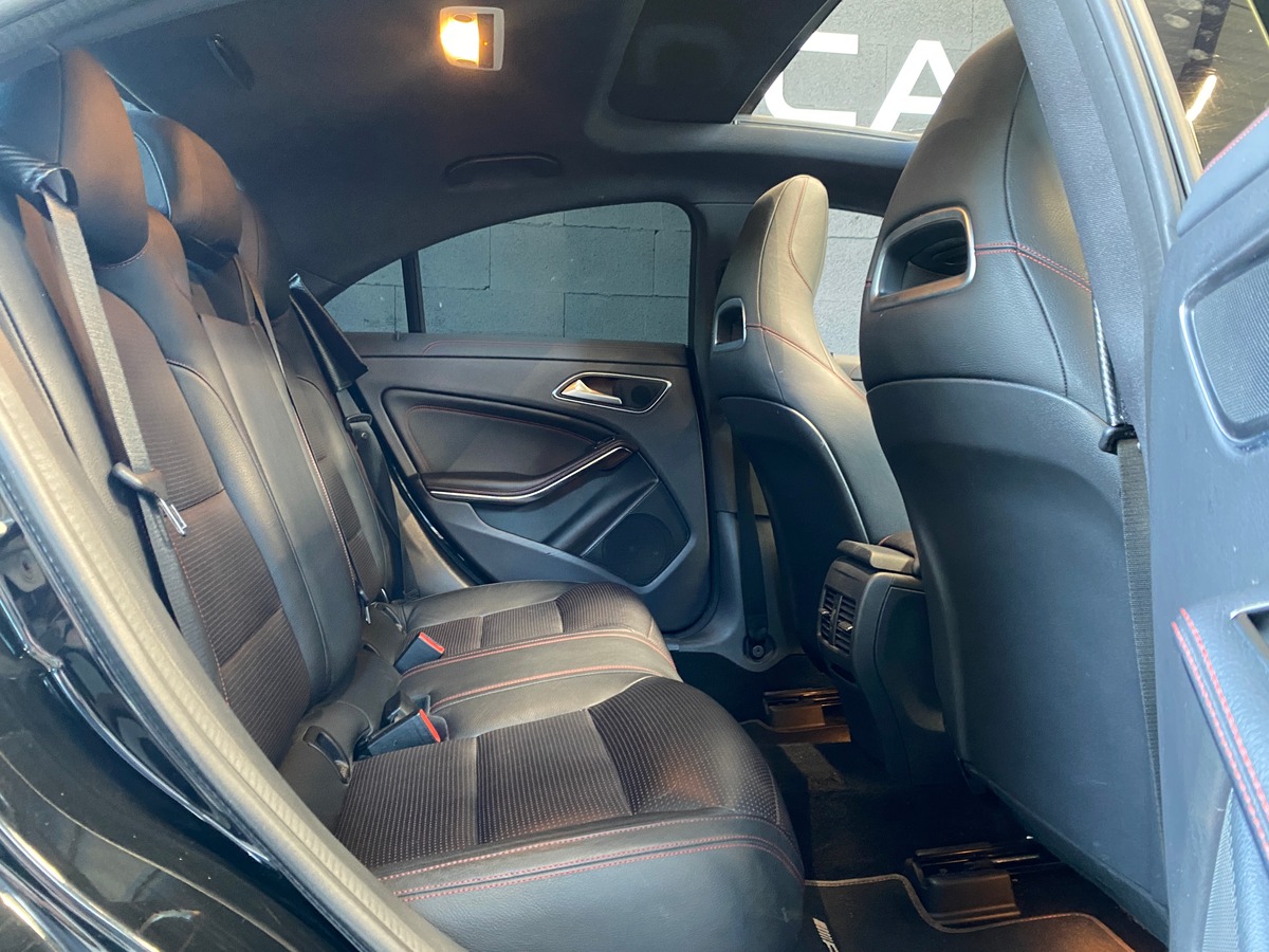 Mercedes Benz CLA 220 cdi FASCINATION PACK EXCLUSIF AMG