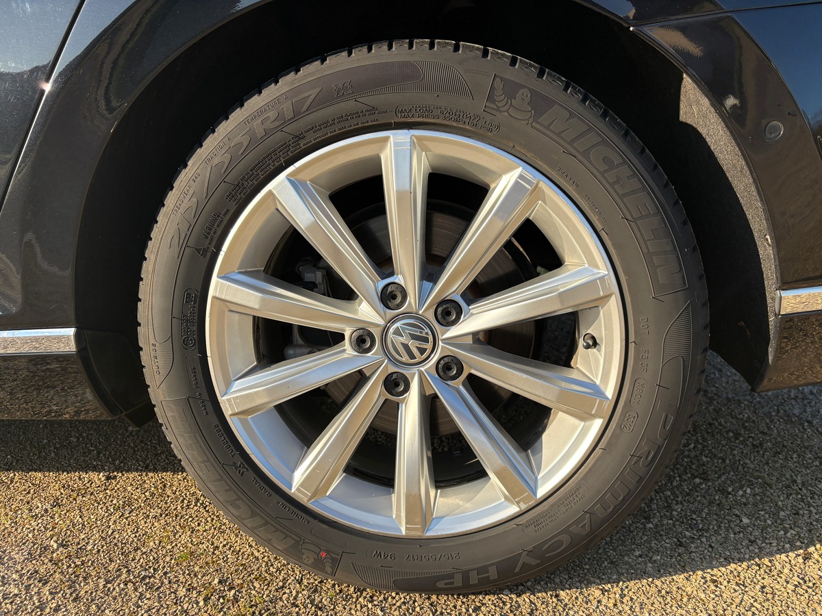 Volkswagen Passat Break 1.6 TDI 120 ch – Finition Carat