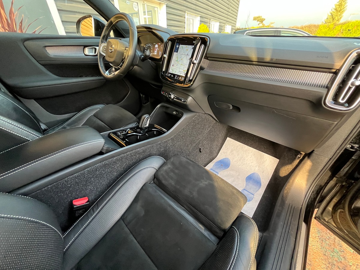 Volvo XC40 D3 2.0 TDi Geartronic8 150 R DESIGN Boîte automatique
