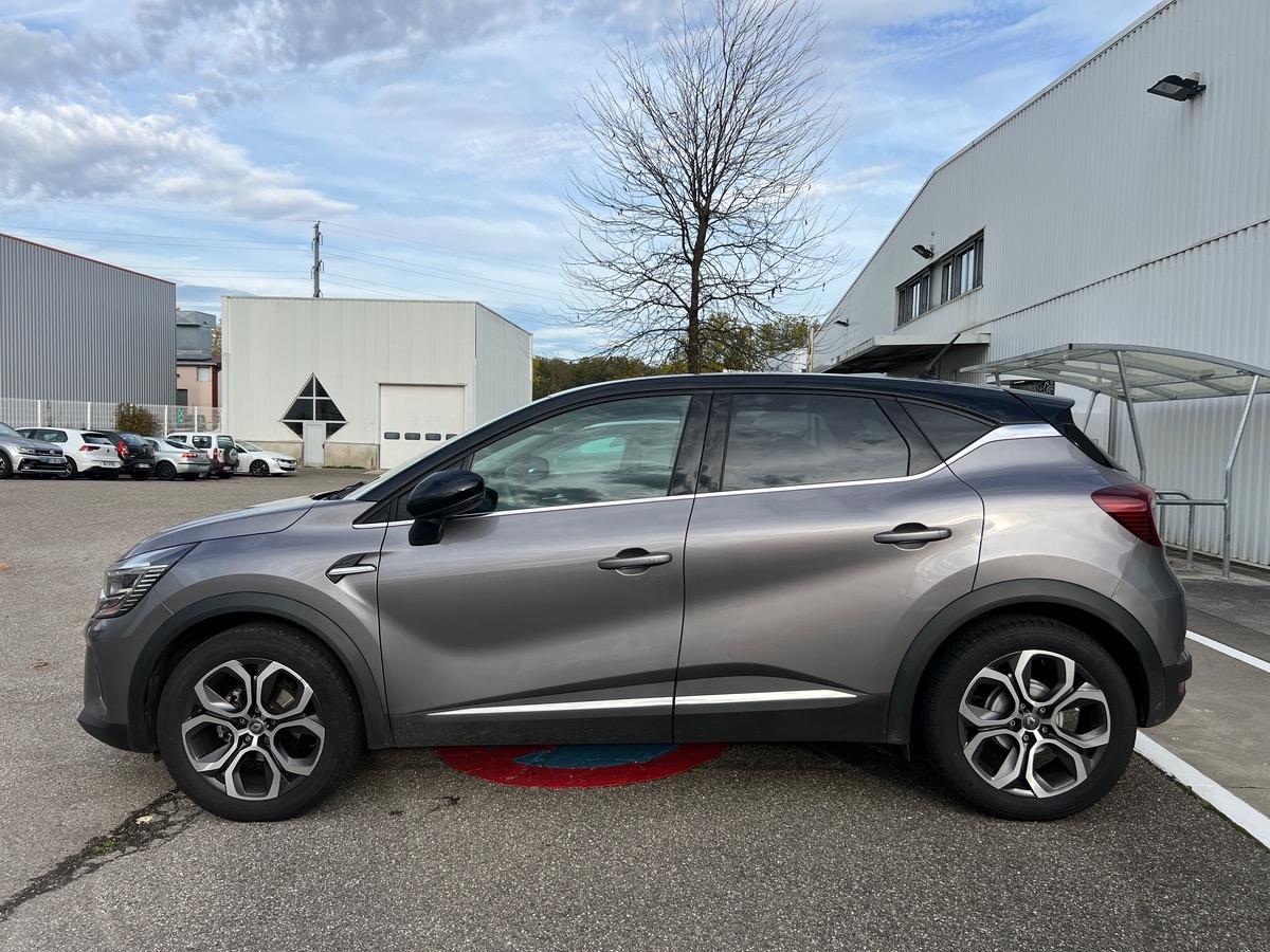 RENAULT Captur INTENS  90cv Tce, SUIVI COMPLET, CAMERA DE RECUL, GPS, CARPLAY