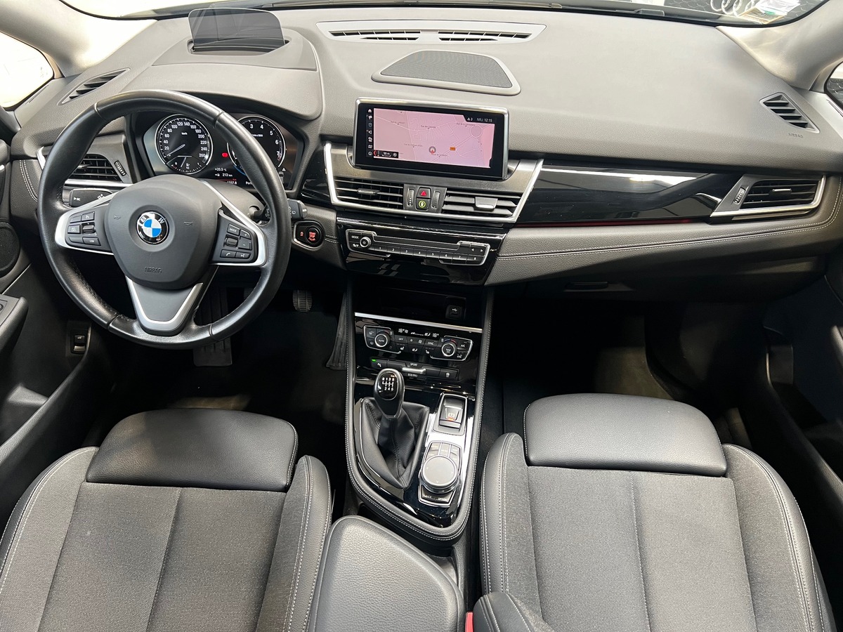 Bmw Série 2 ActiveTourer (F45) 216i 109 ch Finition SPORT