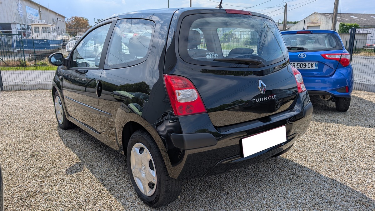 RENAULT Twingo II 1.2i 16v 75