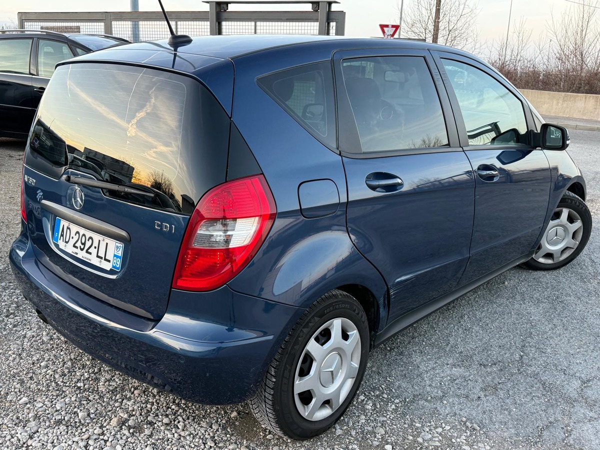 Mercedes-Benz Classe A W169 Phase 2 5P 160 CDi 2.0 CDi 82 cv