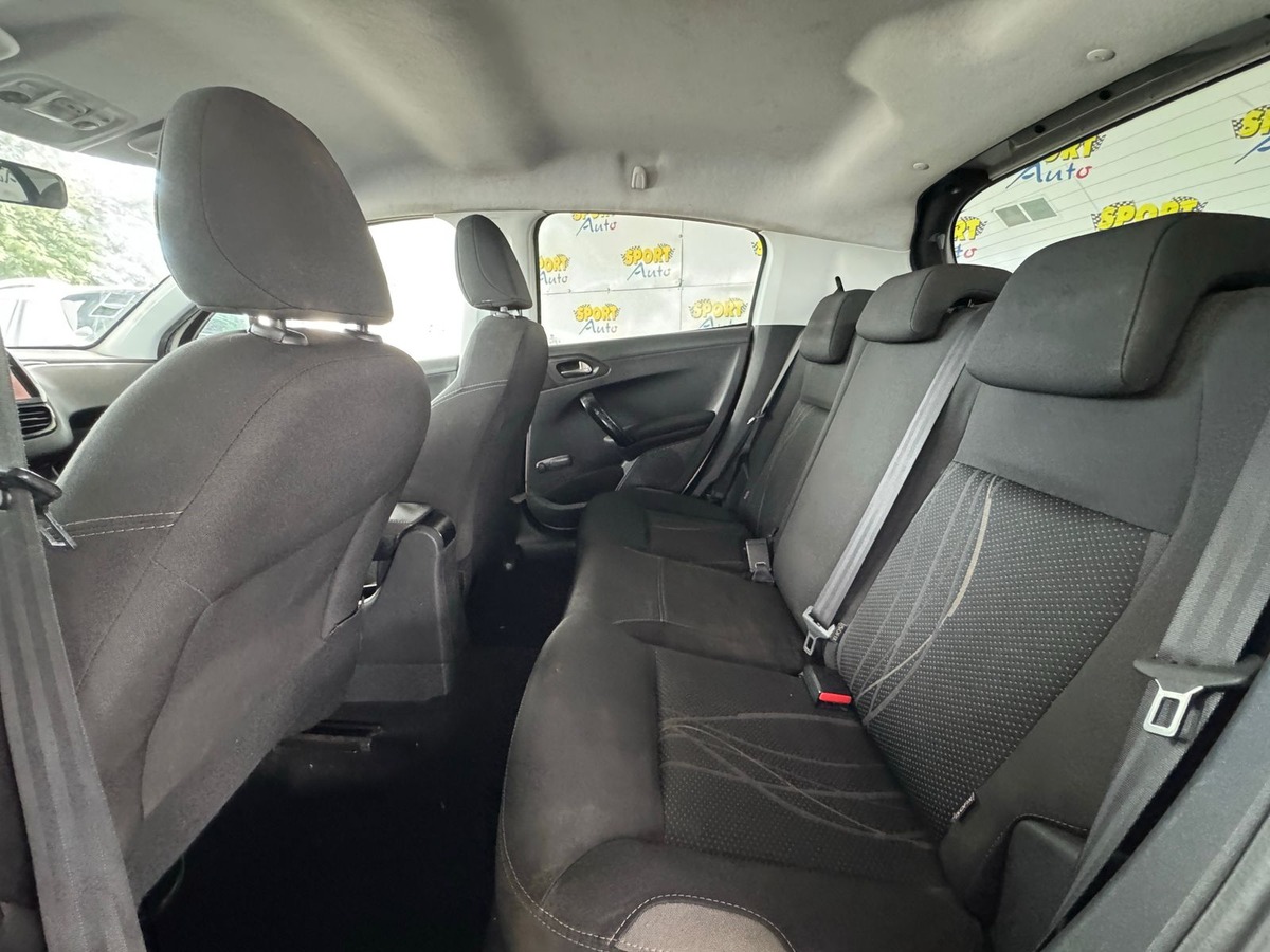 Peugeot 208 1.4 hdi
