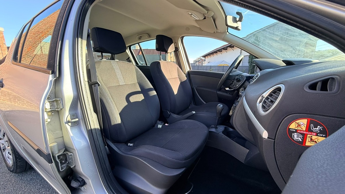 RENAULT Clio III 1.6 110cv Dynamique confort - Boite automatique - Garantie