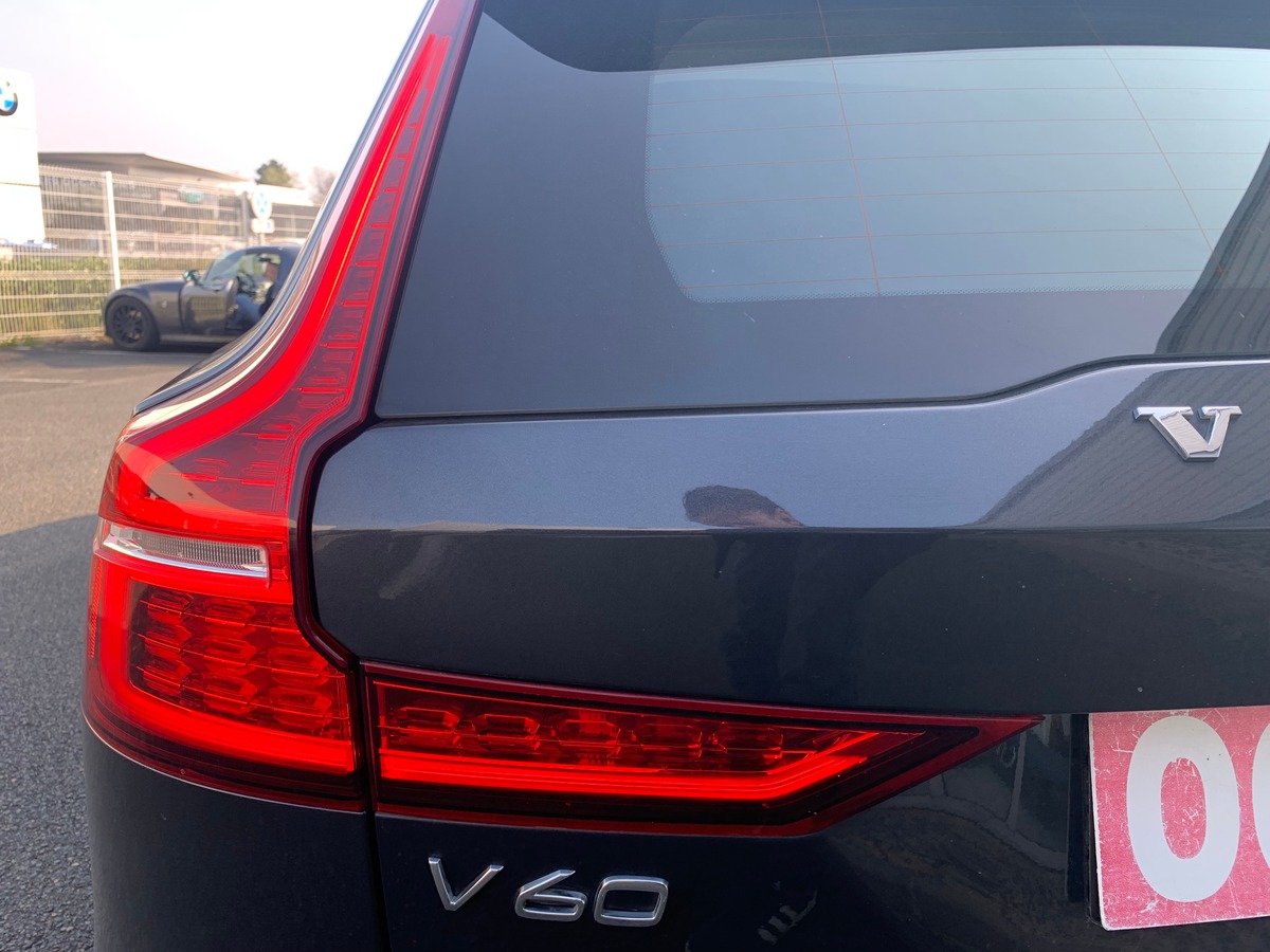 Volvo V60 150 ch | Momentum business | Caméra de recul | Avertisseur Angles Morts | Apple car Play