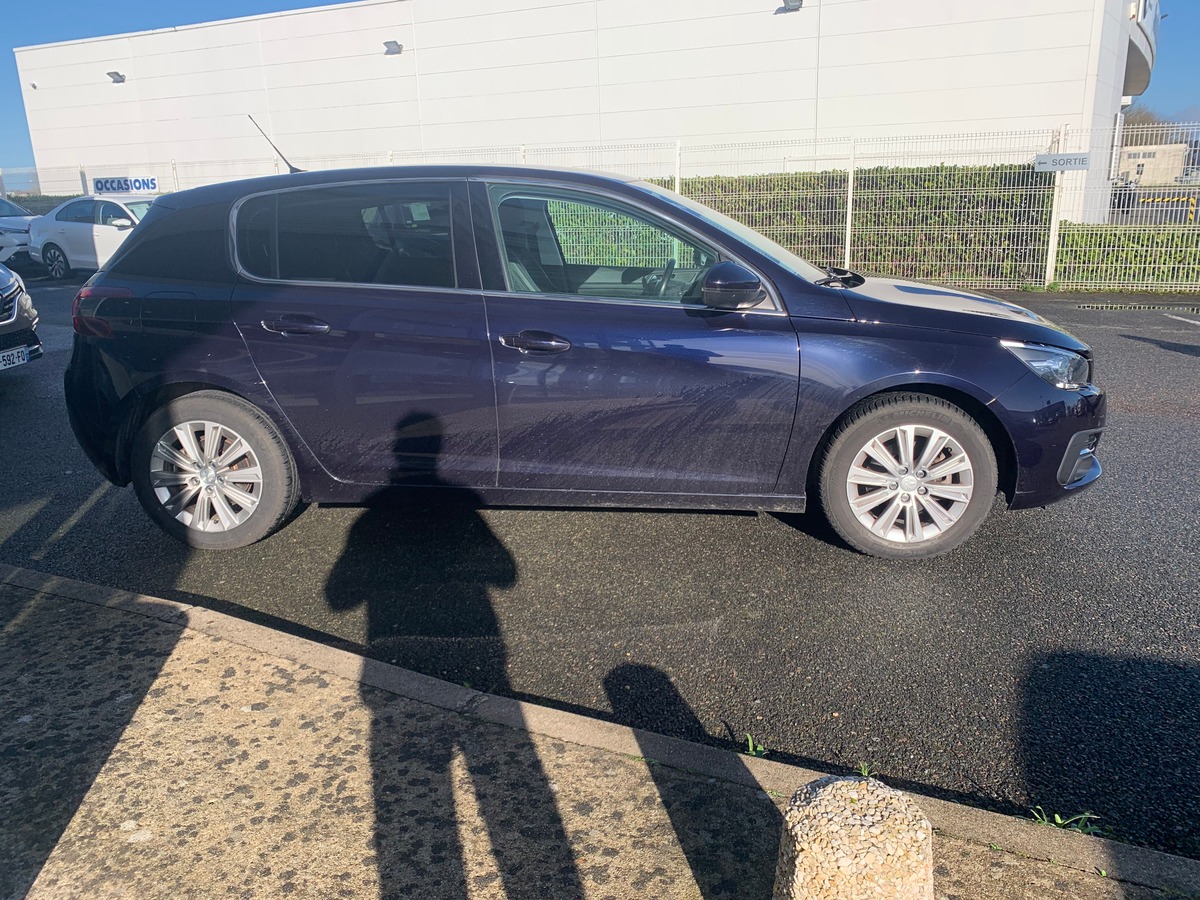Peugeot 308 130 ch | Allure | Caméra de recul | Apple car play | Régulateur vitesse | Barres de toit