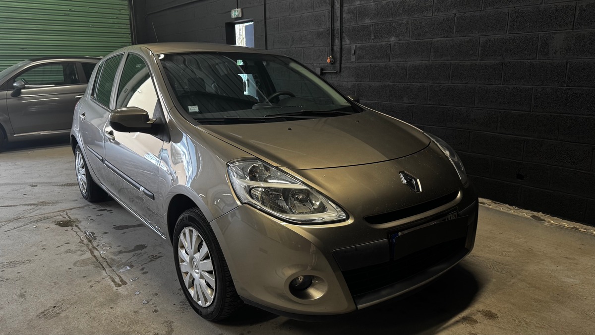 RENAULT Clio III 1.2i 75CH GPL 1ere Main