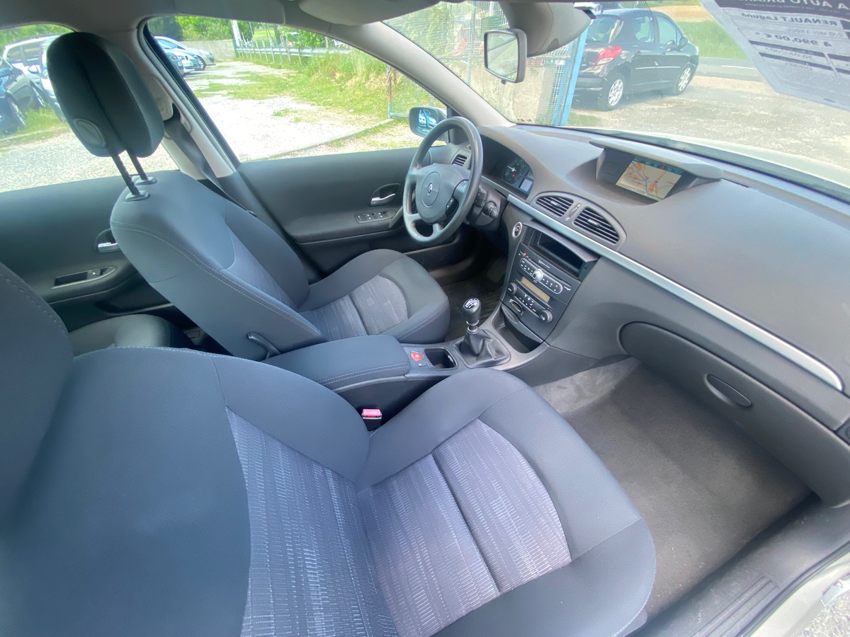 RENAULT Laguna 2.0 dci 150cv faible km 124165km d’origine nous sommes ouvert ce lundi 14 juillet