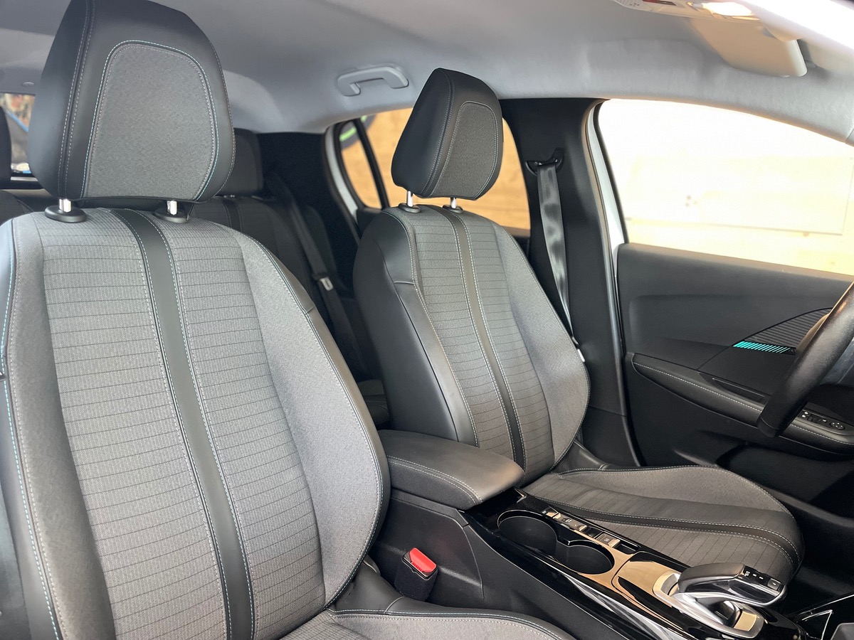 Peugeot 208 II e-208 136ch Allure Pack